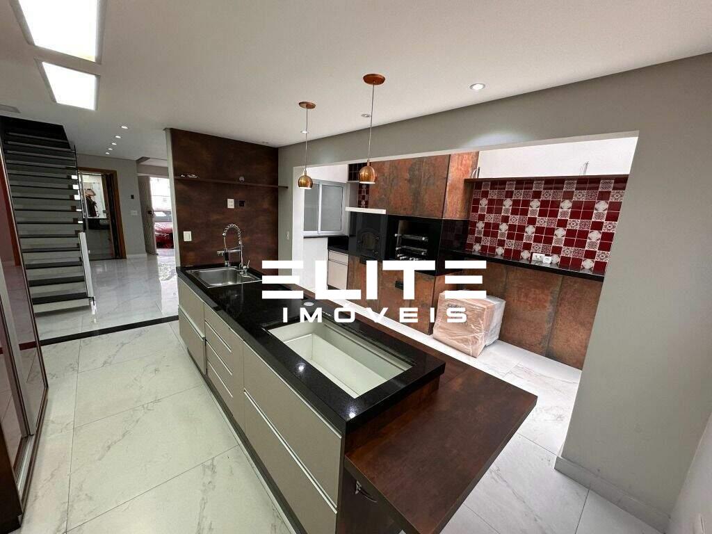 Sobrado à venda no Campestre: 