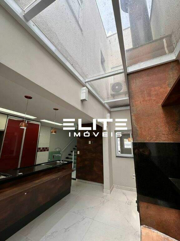 Sobrado à venda no Campestre: 