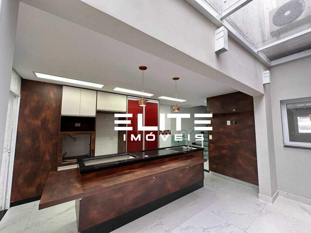 Sobrado à venda no Campestre: 