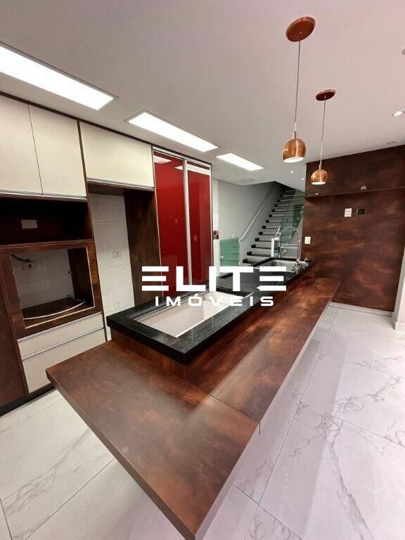 Sobrado à venda no Campestre: 