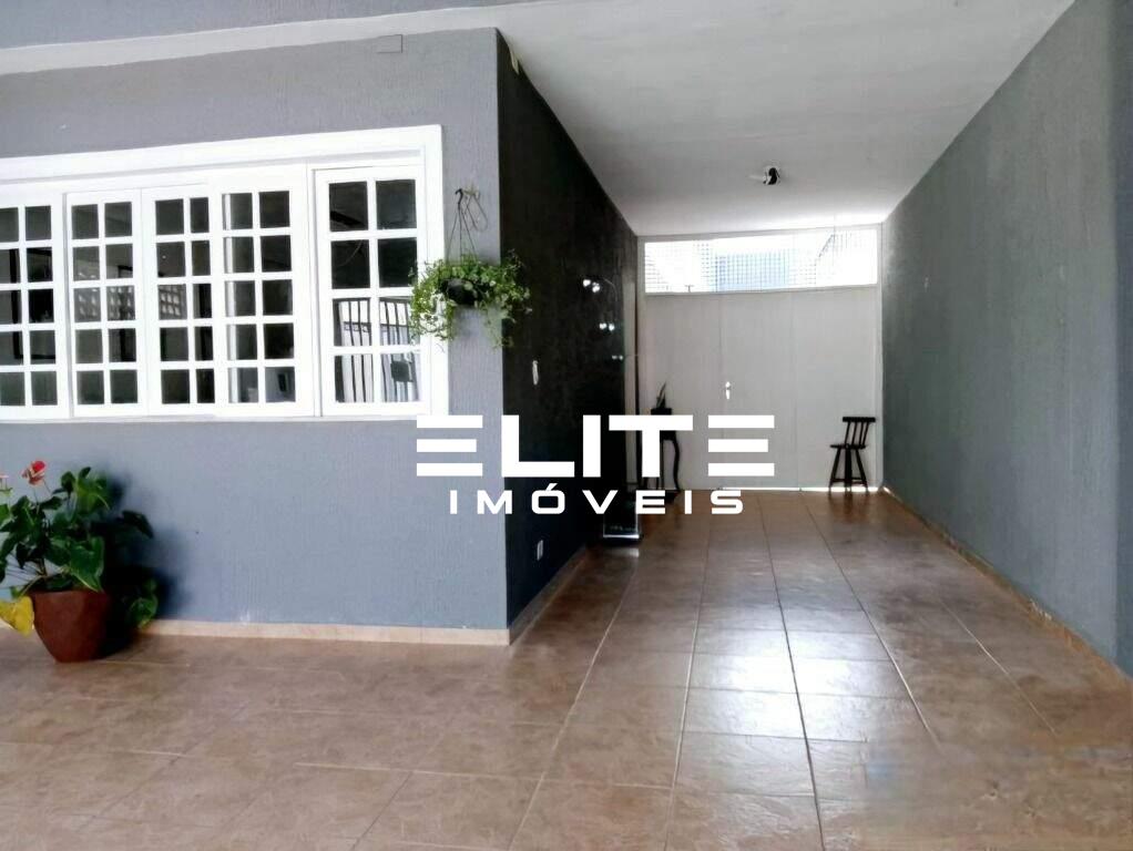 Sobrado à venda no Vila Scarpelli: 