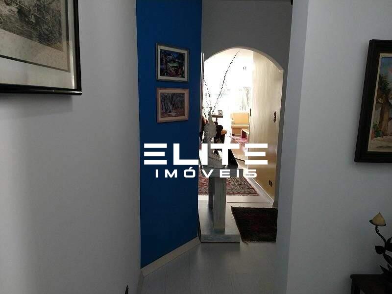 Casa à venda no Paraíso: 