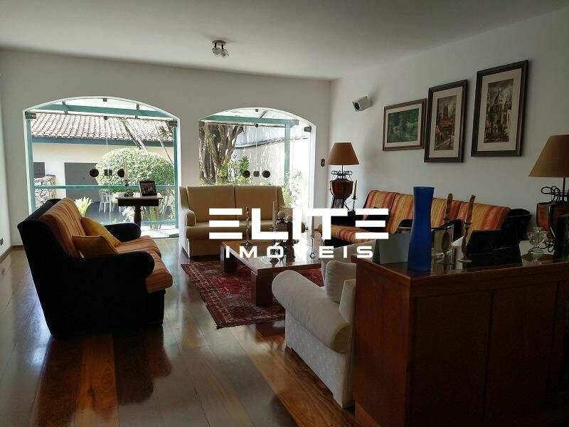 Casa à venda no Paraíso: 