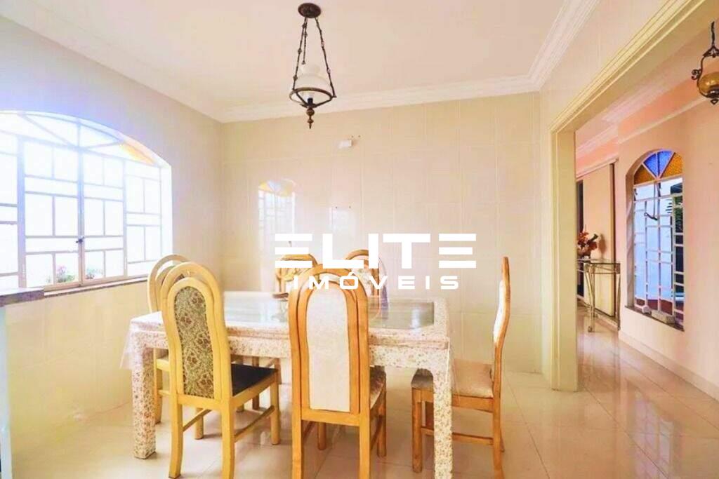 Casa à venda no Bairro Jardim: 