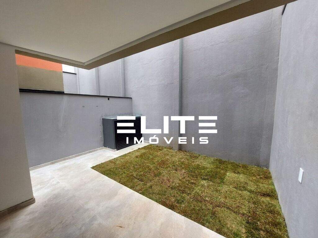 Sobrado à venda no Jardim Paraíso: 