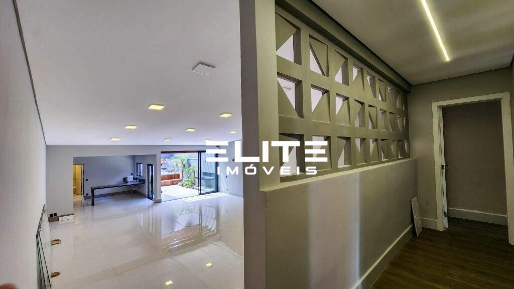 Sobrado à venda no Jardim Bela Vista: 