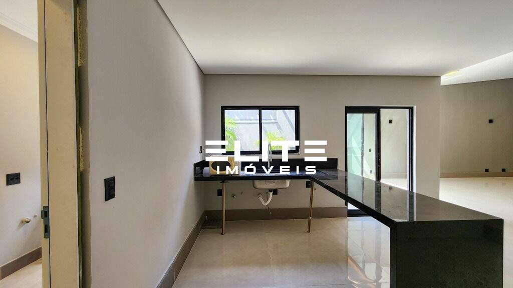 Sobrado à venda no Jardim Bela Vista: 