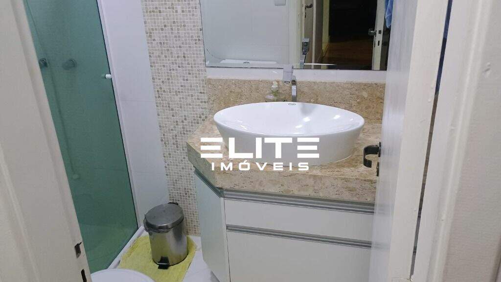 Apartamento à venda no Baeta Neves: 