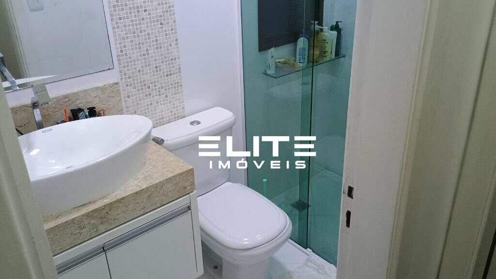 Apartamento à venda no Baeta Neves: 