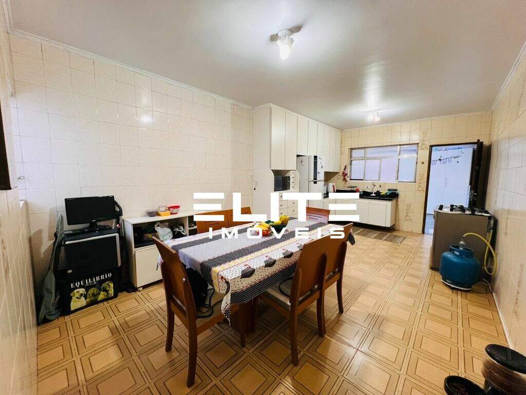 Sobrado à venda no Jardim Cristiane: 