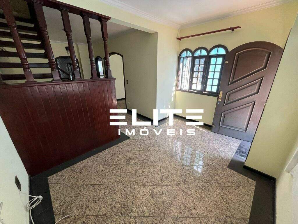 Sobrado à venda no Campestre: 