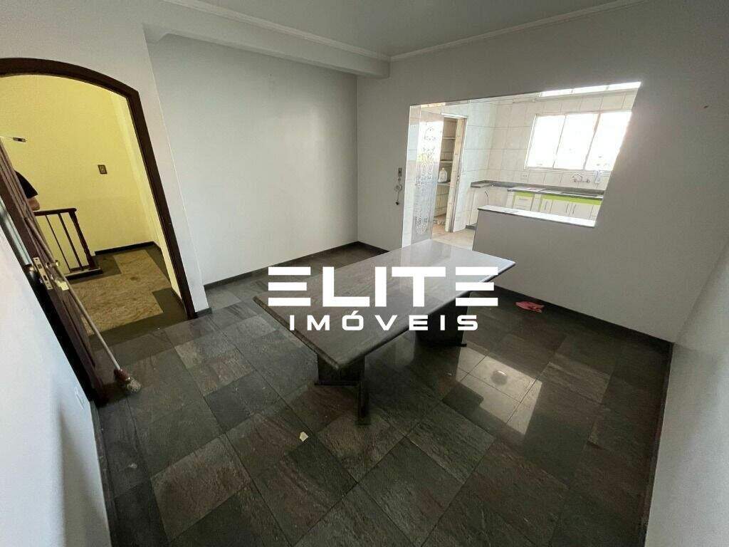 Sobrado à venda no Campestre: 