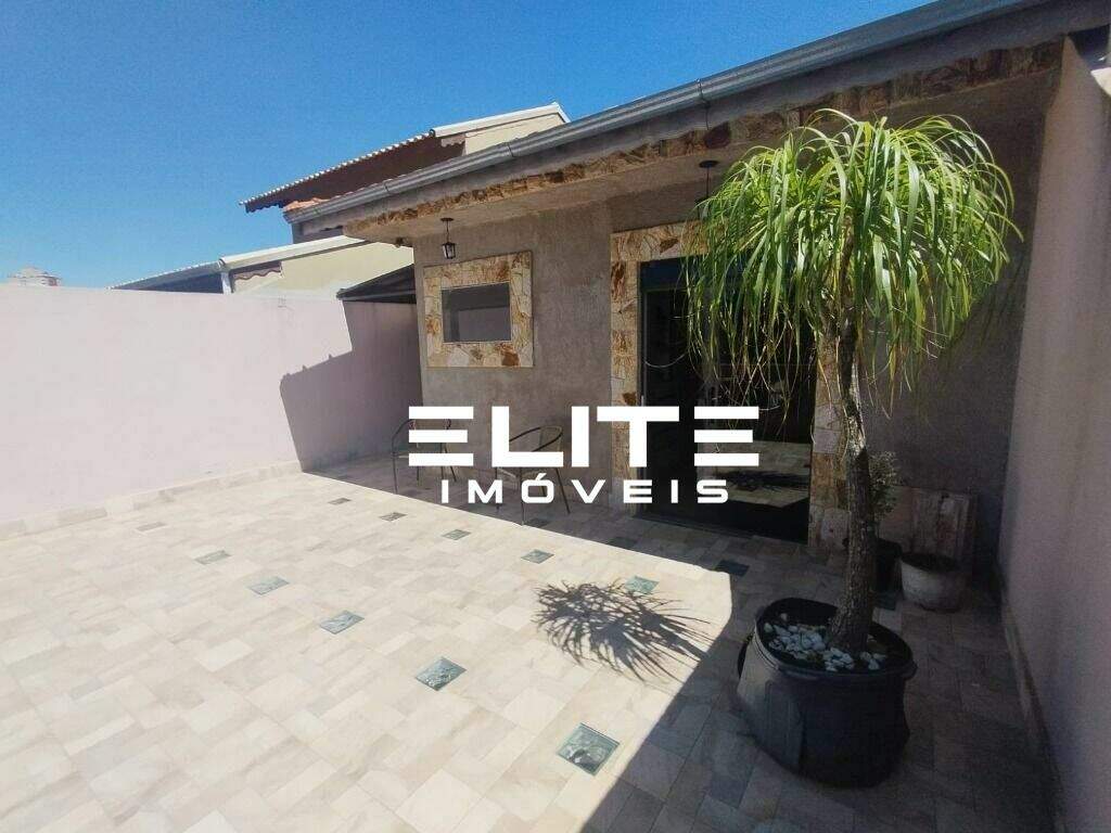 Sobrado à venda no Jardim Oriental: 