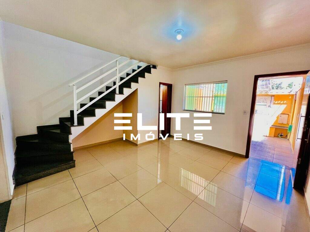 Sobrado à venda no Vila Linda: 