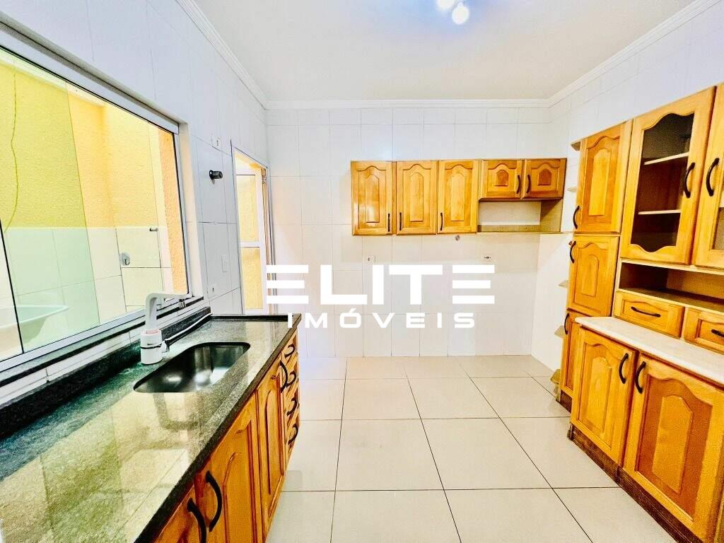 Sobrado à venda no Vila Linda: 