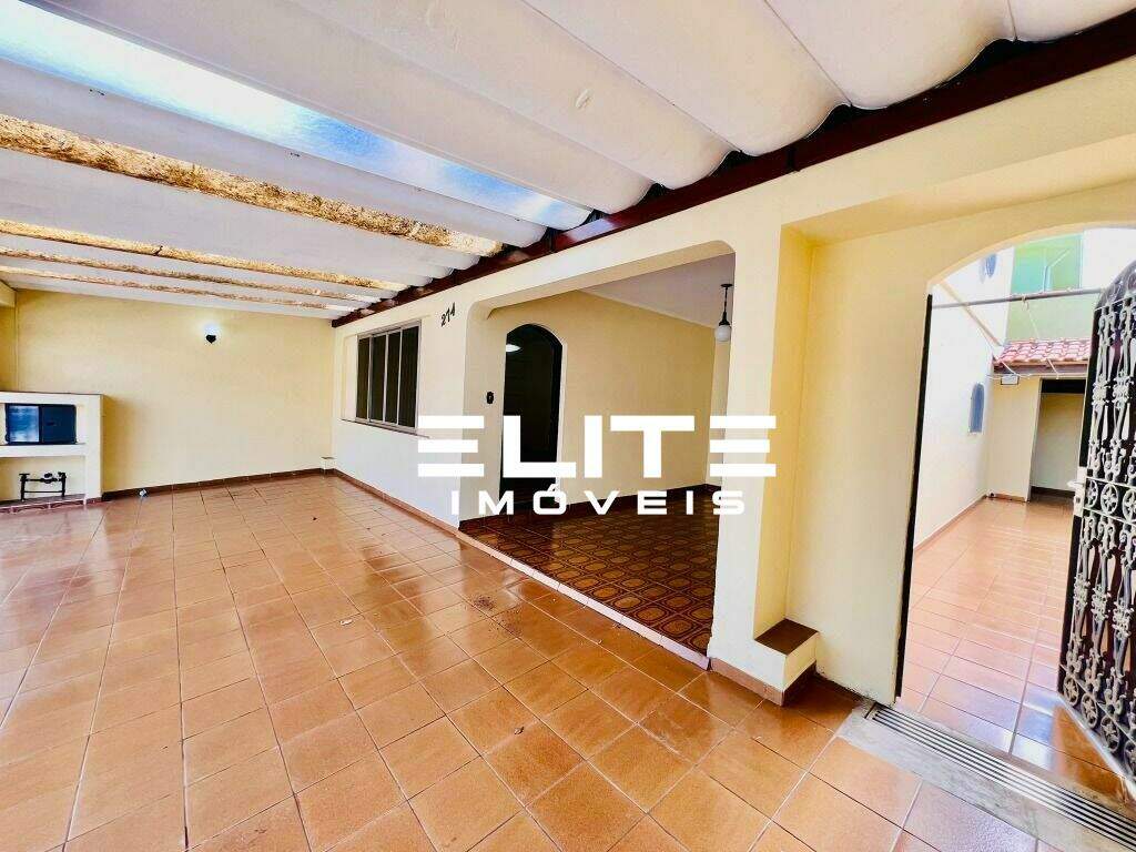 Sobrado à venda no Santa Maria: 