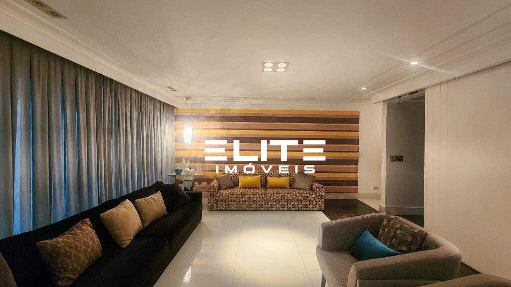 Sobrado à venda no Bairro Jardim: 