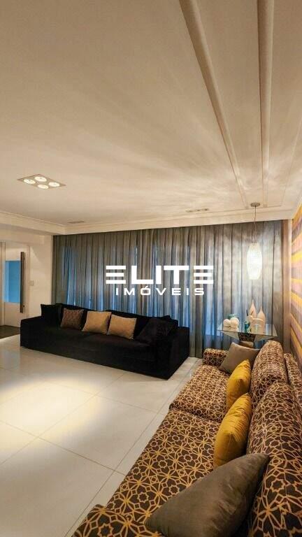 Sobrado à venda no Bairro Jardim: 