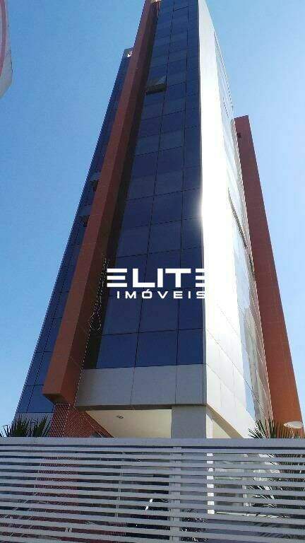 Sala à venda no Centro: 