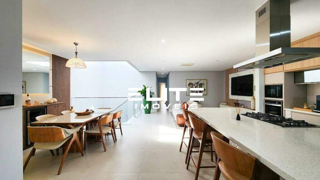 Sobrado à venda no Vila Bastos: 