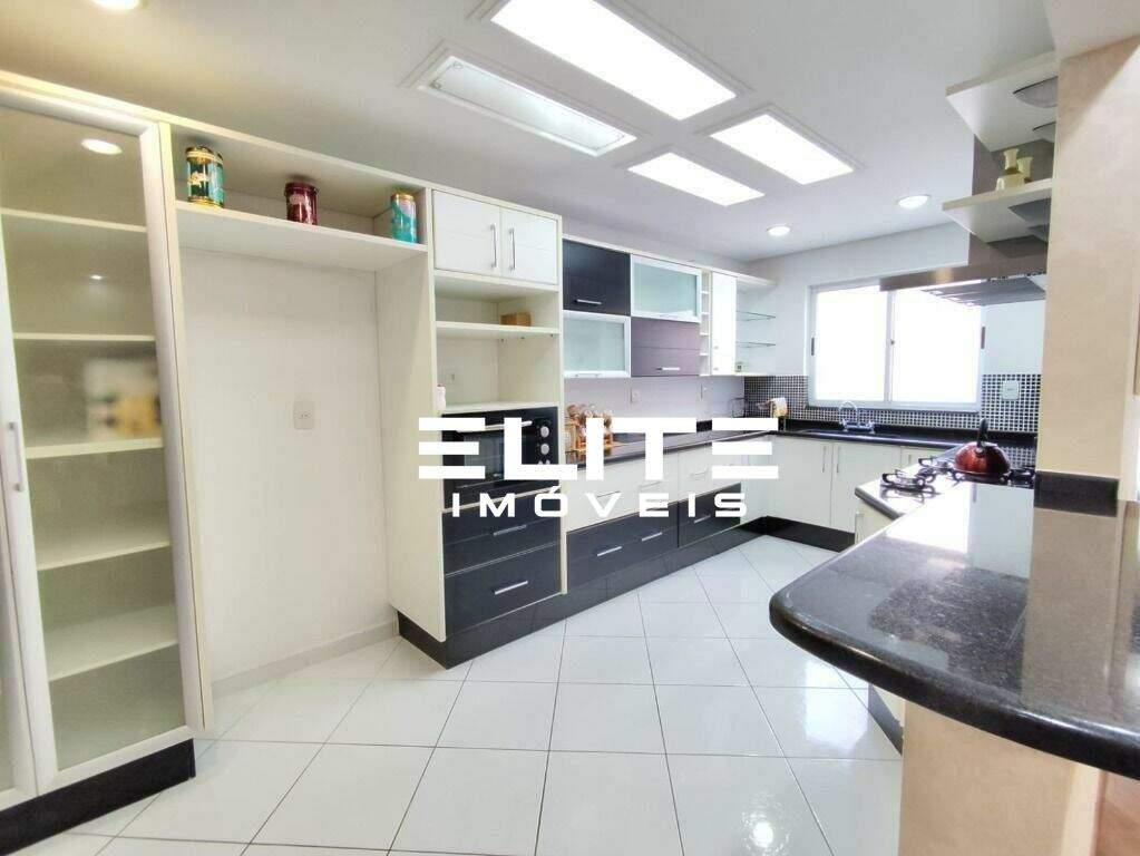 Cobertura à venda no Santa Maria: 