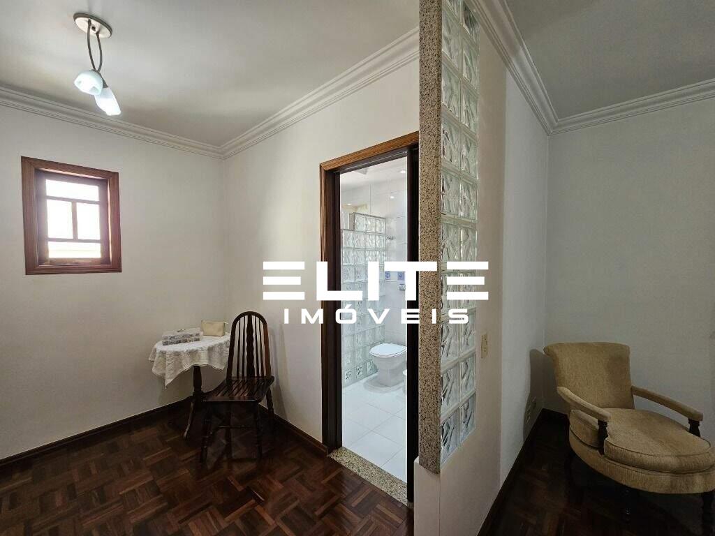 Sobrado à venda no Santa Paula: 