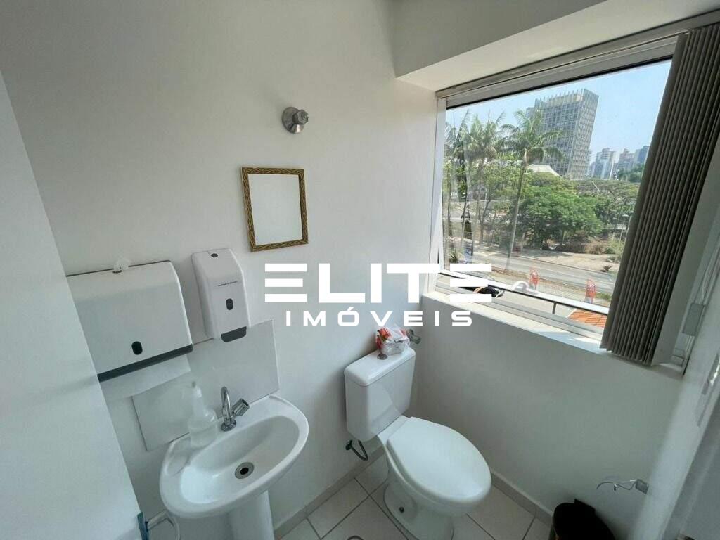 Sala à venda no Centro: 