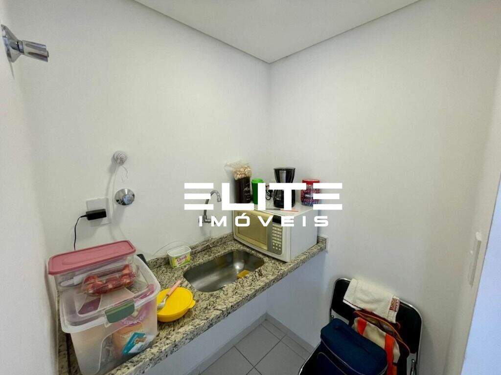 Sala à venda no Centro: 