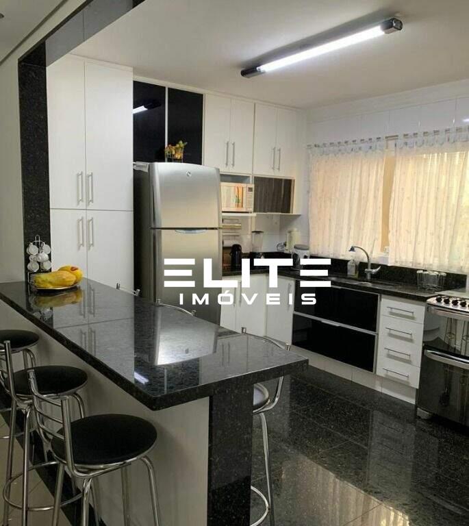 Casa à venda no Cerâmica: 