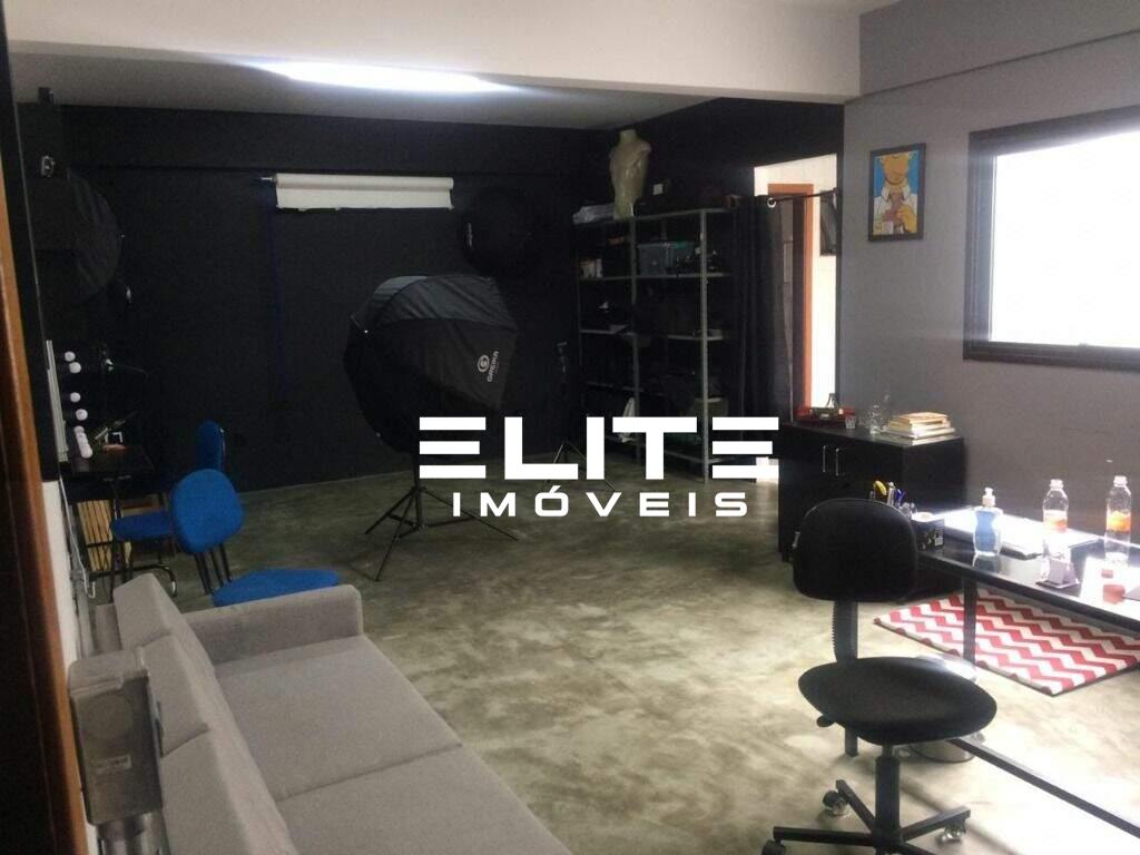 Prédio à venda no Centro: 