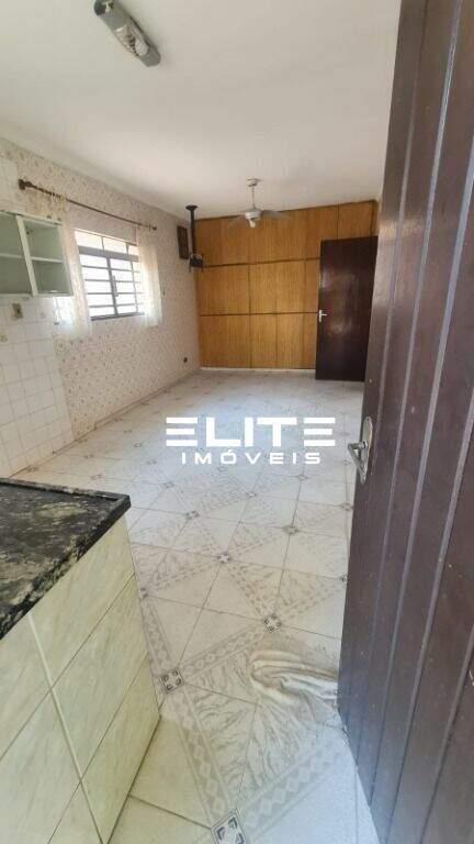 Casa à venda no Santa Teresinha: 