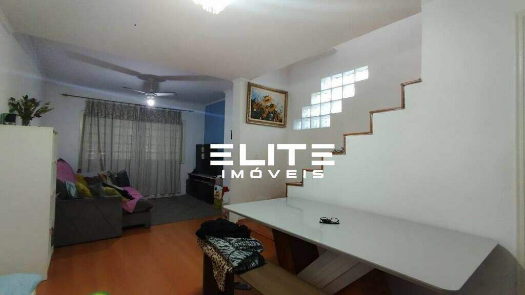 Sobrado à venda no Vila Scarpelli: 