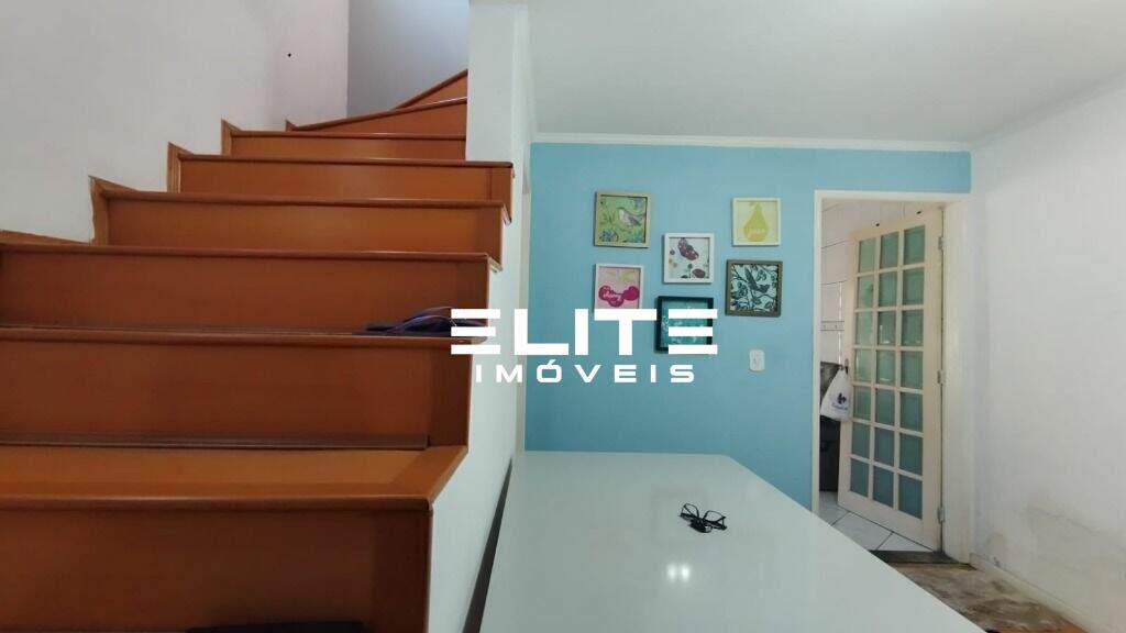 Sobrado à venda no Vila Scarpelli: 