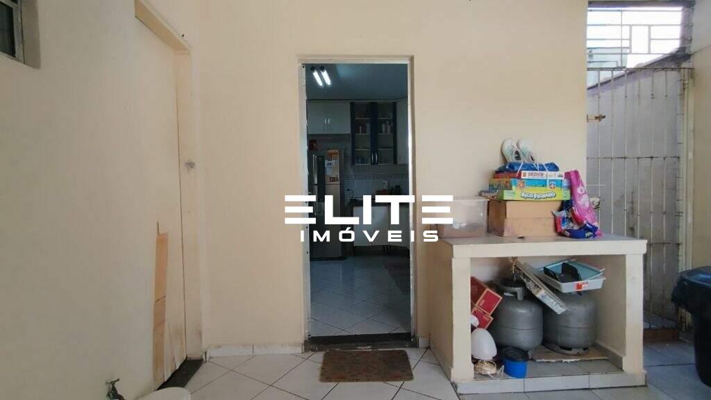 Sobrado à venda no Vila Scarpelli: 