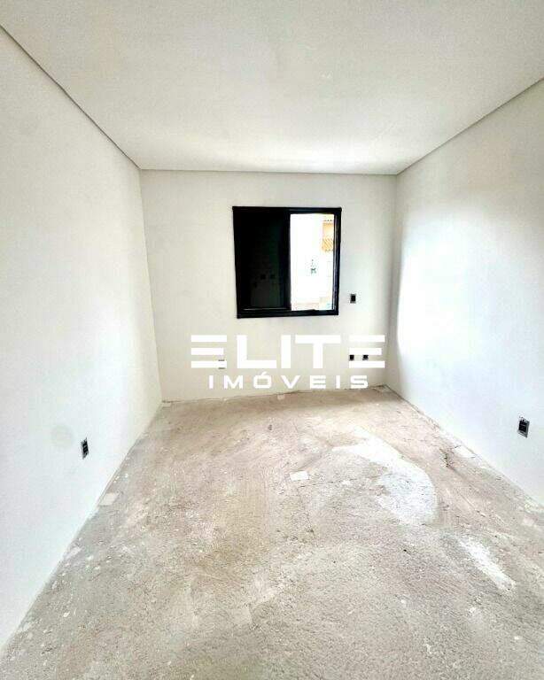 Sobrado à venda no Vila Pinheirinho: 