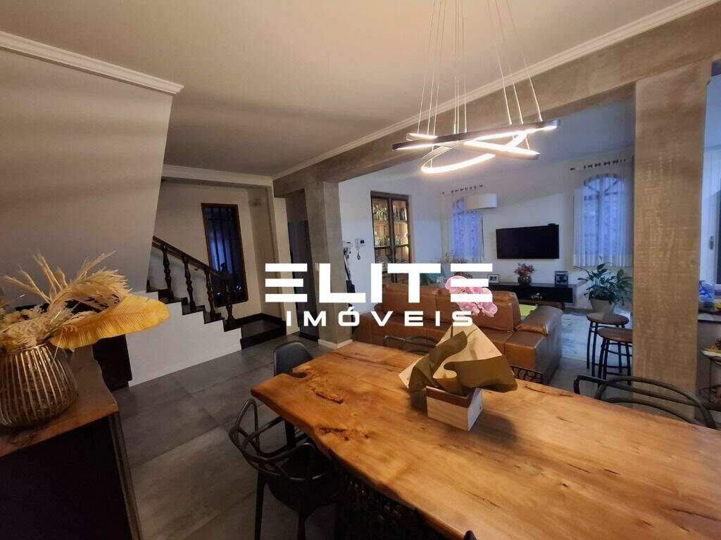 Sobrado à venda no Vila Guiomar: 