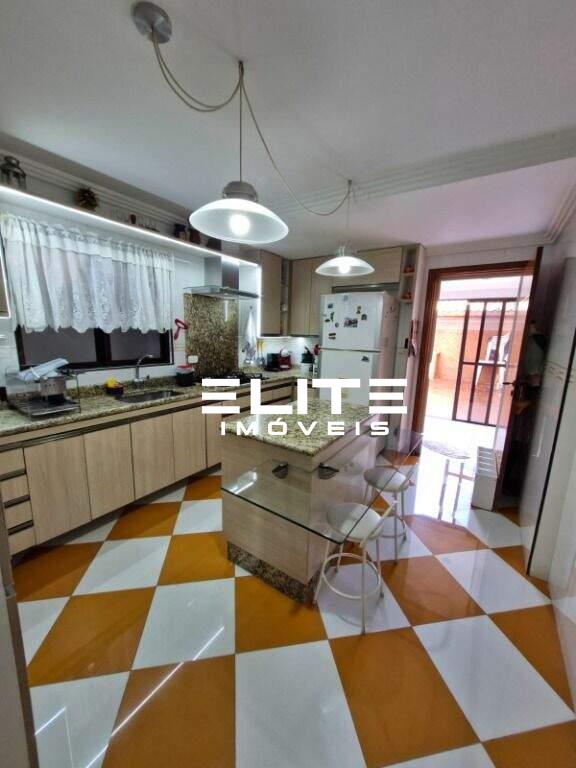 Sobrado à venda no Utinga: 