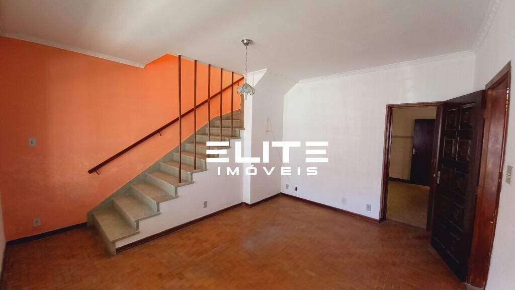 Sobrado à venda no Silveira: 