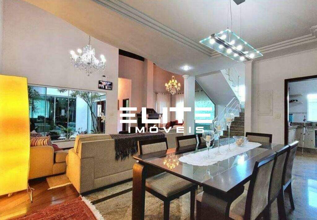 Sobrado à venda no Santa Maria: 