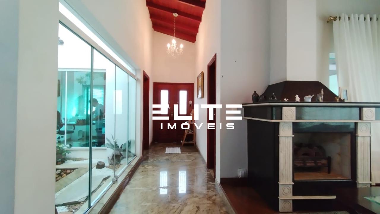 Sobrado à venda no Santa Maria: 