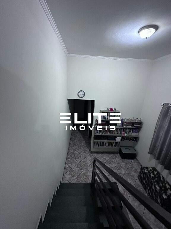 Sobrado à venda no Parque Oratório: 