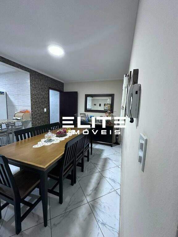 Sobrado à venda no Parque Oratório: 