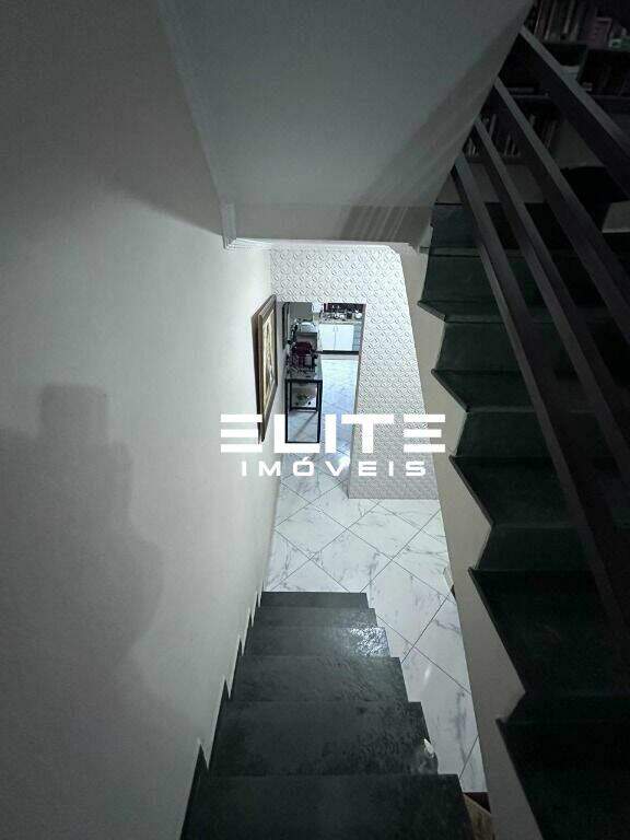 Sobrado à venda no Parque Oratório: 