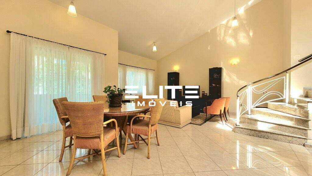 Sobrado à venda no Campestre: 