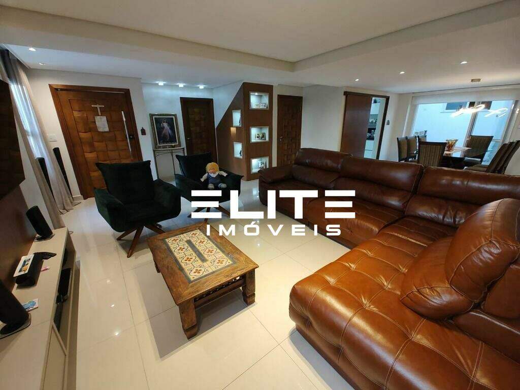 Sobrado à venda no Paraíso: 