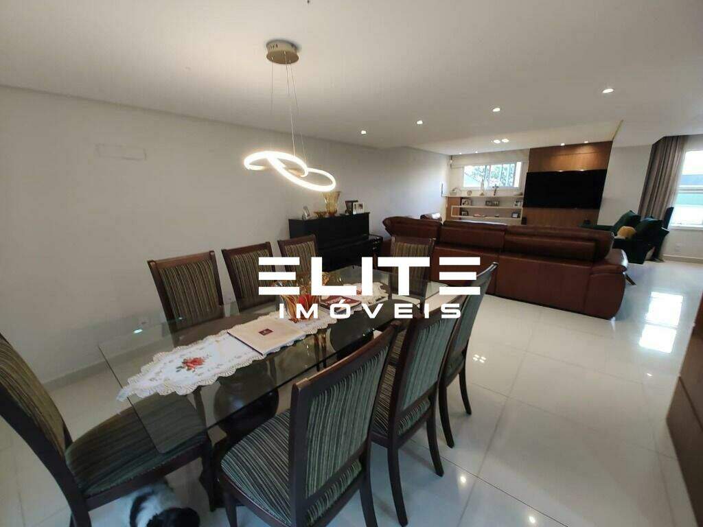 Sobrado à venda no Paraíso: 