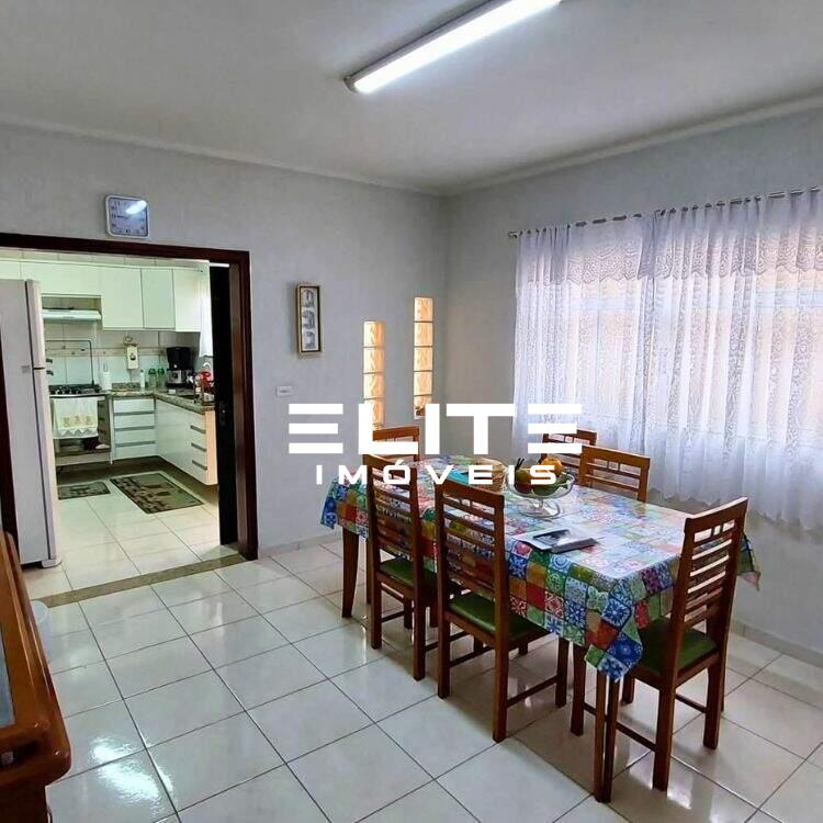 Sobrado à venda no Parque Marajoara: 