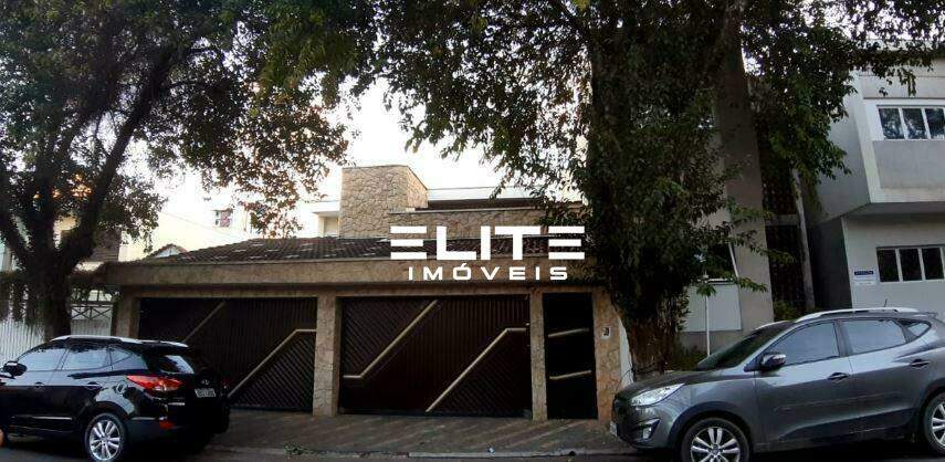 Sobrado à venda no Jardim do Mar: 