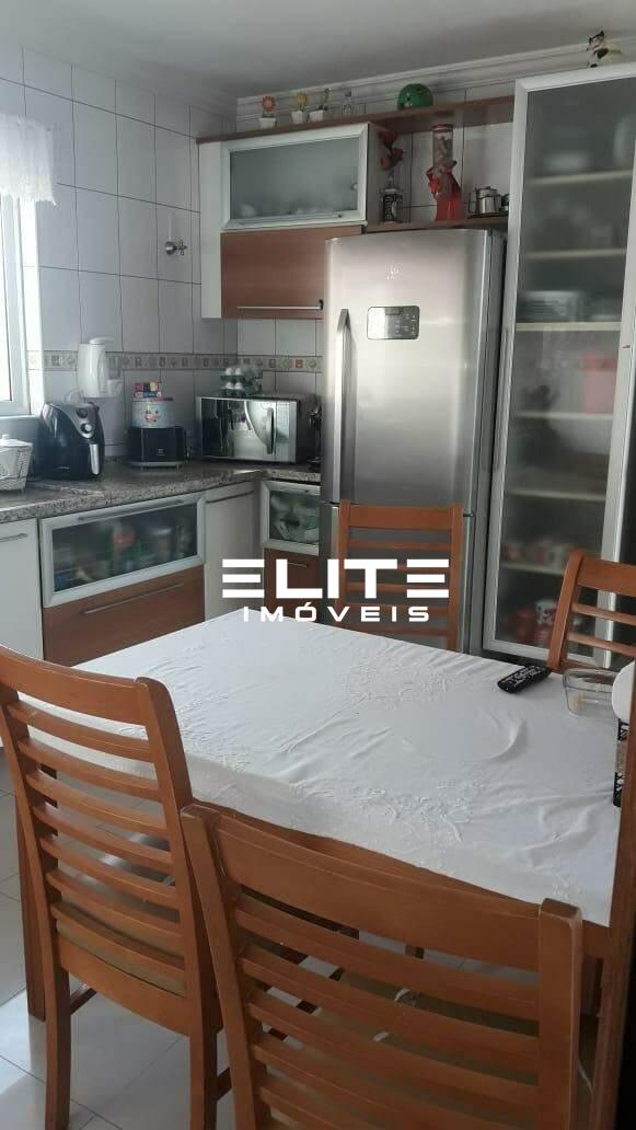 Sobrado à venda no Campestre: 