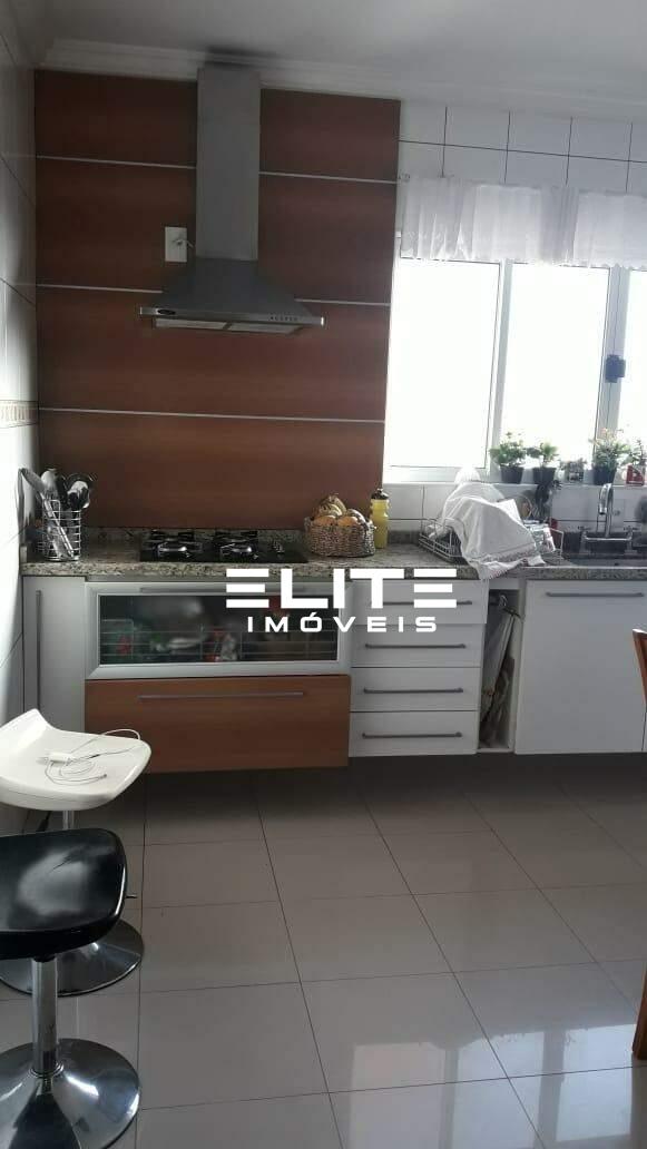 Sobrado à venda no Campestre: 